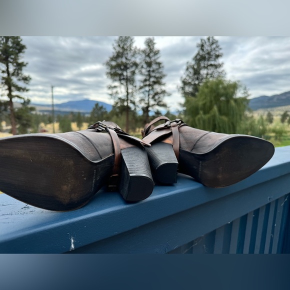 Women’s Boots - Picture 3 of 5